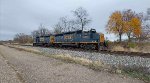 CSX 6415 now leads L320.